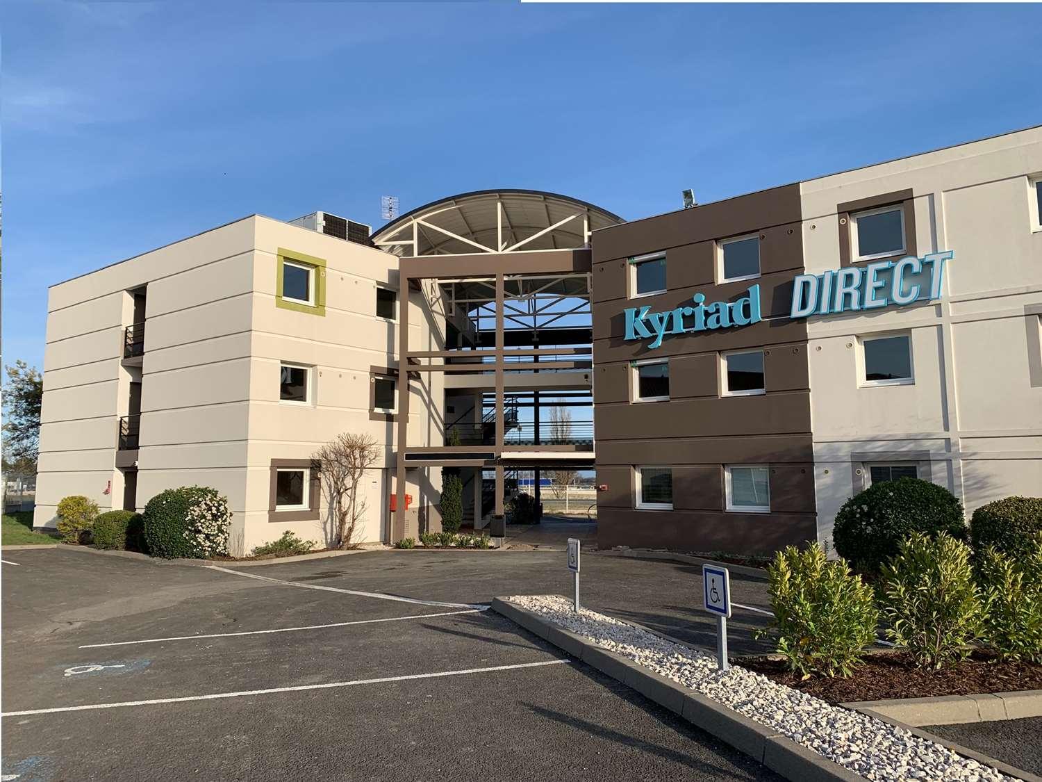 Kyriad Direct Clermont Ferrand Nord Gerzat Exteriér fotografie